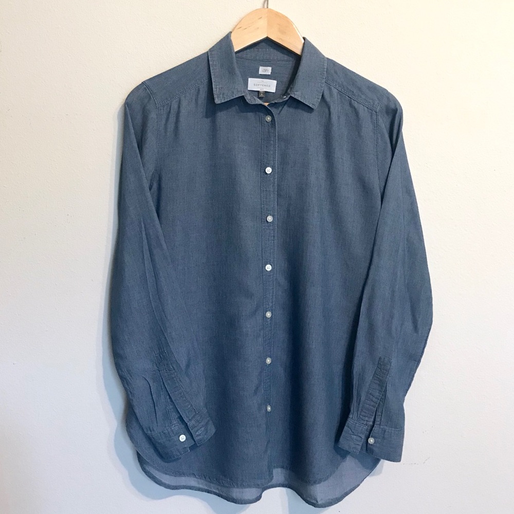 Loft softened chambray button up shirt